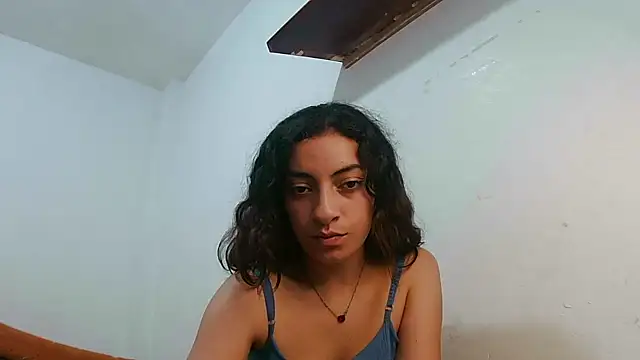 stephybrowm7 online show from March 11, 2025, 9:04 pm