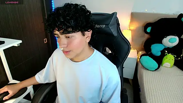 Snapshot of _nickconnor01 chatting on December 3, 2024, 9:23 pm nickconnor01 online show from December 3, 2024, 9:23 pm