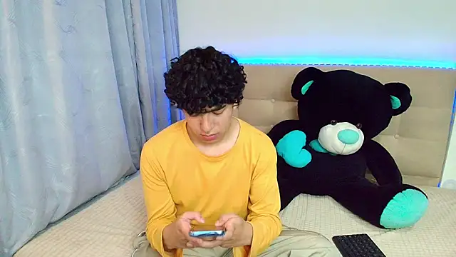 Snapshot of _nickconnor01 chatting on December 29, 2024, 1:34 am nickconnor01 online show from December 29, 2024, 1:34 am