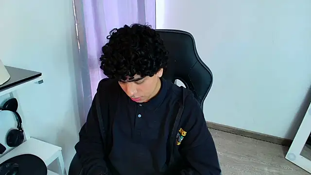 Snapshot of _nickconnor01 chatting on January 11, 2025, 10:18 pm nickconnor01 online show from January 11, 2025, 10:18 pm