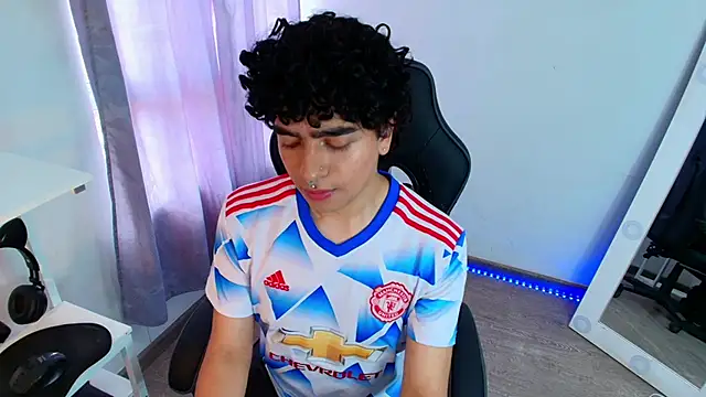 Snapshot of _nickconnor01 chatting on January 12, 2025, 9:40 pm nickconnor01 online show from January 12, 2025, 9:40 pm