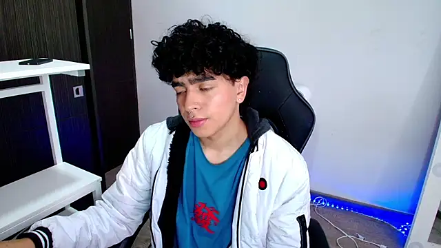 Snapshot of _nickconnor01 chatting on February 4, 2025, 7:55 pm nickconnor01 online show from February 4, 2025, 7:55 pm