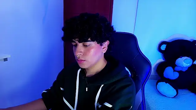 Snapshot of _nickconnor01 chatting on March 20, 2025, 9:35 pm nickconnor01 online show from March 20, 2025, 9:35 pm