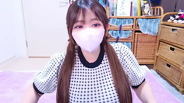 Megu Melon online show from October 8, 2025, 7:39 am