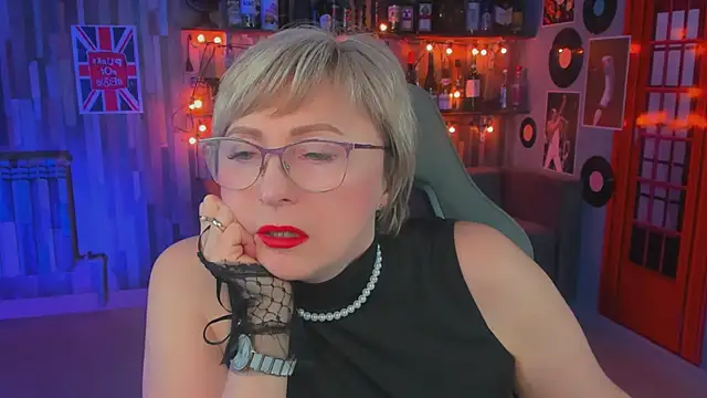 sugar vivien online show from February 13, 2025, 1:15 pm