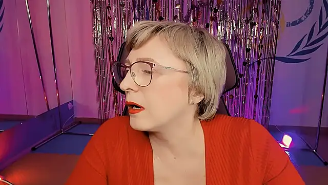 sugar vivien online show from February 28, 2025, 1:14 pm