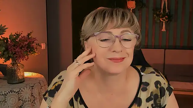 sugar vivien online show from October 9, 2025, 1:09 pm