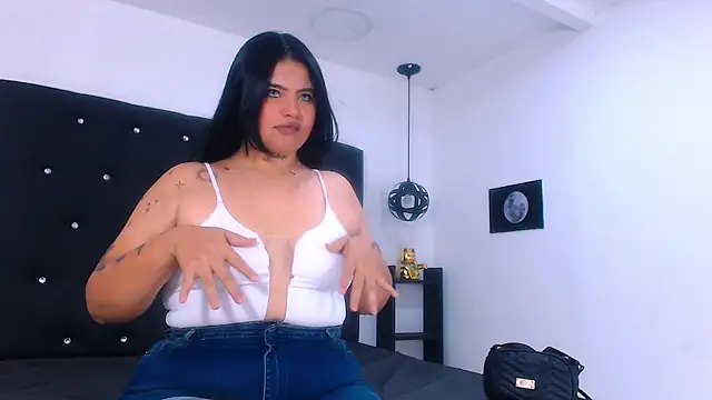 Mels  online show from December 16, 2024, 7:32 pm