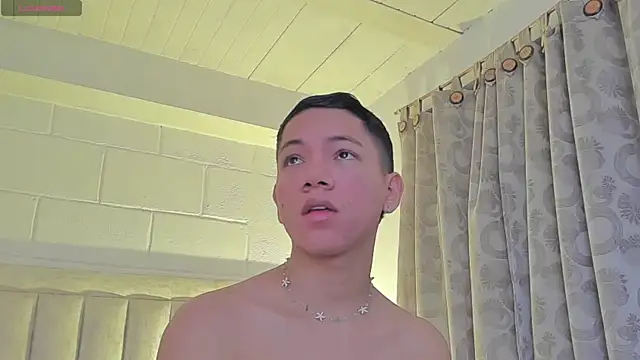 JulianRose 1 online show from February 5, 2025, 11:12 am