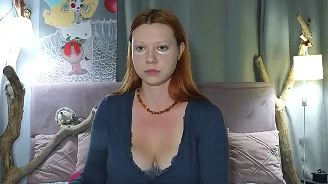 Snapshot of MileyMiller chatting on July 22, 2026, 2:20 pm MileyMiller online show from July 22, 2026, 2:20 pm