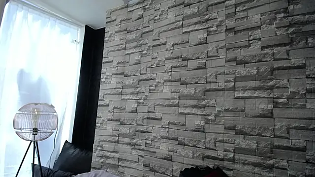 BellaOdisea online show from January 22, 2025, 4:23 pm