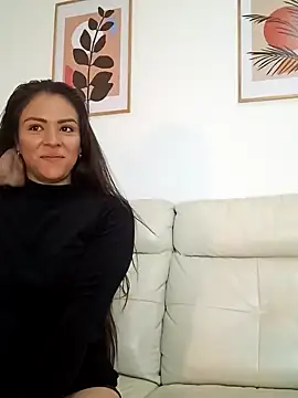 Eyleen 24 online show from January 27, 2025, 8:17 pm