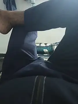 Snapshot of Shivaa- chatting on October 28, 2025, 2:20 pm Shivaa- online show from October 28, 2025, 2:20 pm