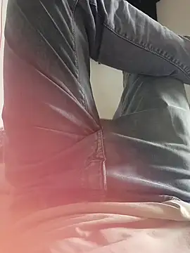 Snapshot of Shivaa- chatting on November 4, 2025, 5:28 am Shivaa- online show from November 4, 2025, 5:28 am