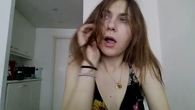 JasmineGlamour online show from March 3, 2026, 11:16 am