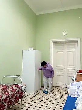 FantasyMichelle online show from February 1, 2025, 9:43 am