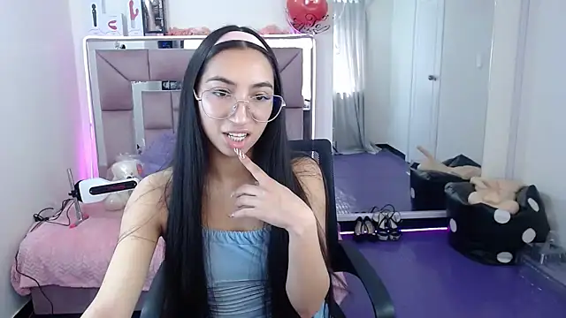 AriadnaCappelletty online show from January 11, 2025, 3:31 pm