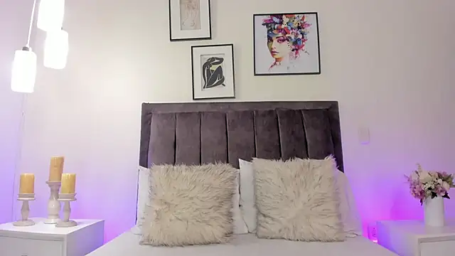 Snapshot of helen_mooree chatting on March 5, 2026, 12:45 pm helen mooree online show from March 5, 2026, 12:45 pm