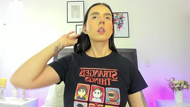 Snapshot of helen_mooree chatting on March 25, 2026, 12:44 pm helen mooree online show from March 25, 2026, 12:44 pm