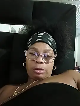 Melanie candy  online show from February 6, 2026, 12:26 am