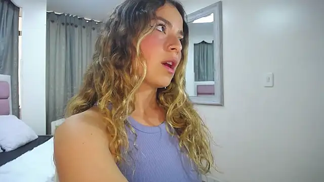 IssadoraJames online show from January 15, 2025, 6:29 pm