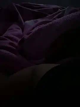 Snapshot of yourluckyfuckboy chatting on November 17, 2025, 8:03 pm yourluckyfuckboy online show from November 17, 2025, 8:03 pm