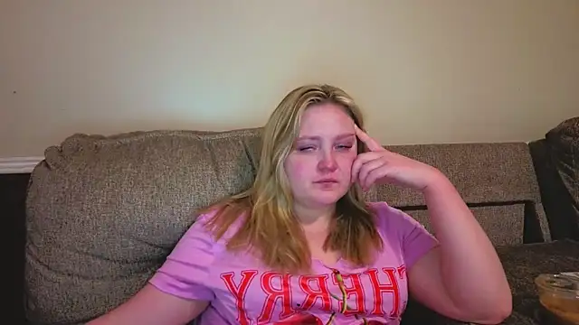 Snapshot of PhatAssBlond chatting on March 18, 2026, 2:42 pm PhatAssBlond online show from March 18, 2026, 2:42 pm