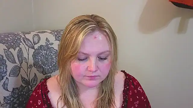 Snapshot of PhatAssBlond chatting on March 30, 2026, 12:22 am PhatAssBlond online show from March 30, 2026, 12:22 am
