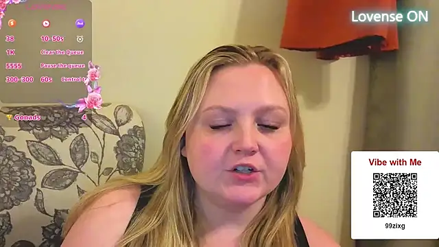 Snapshot of PhatAssBlond chatting on April 3, 2026, 12:08 am PhatAssBlond online show from April 3, 2026, 12:08 am