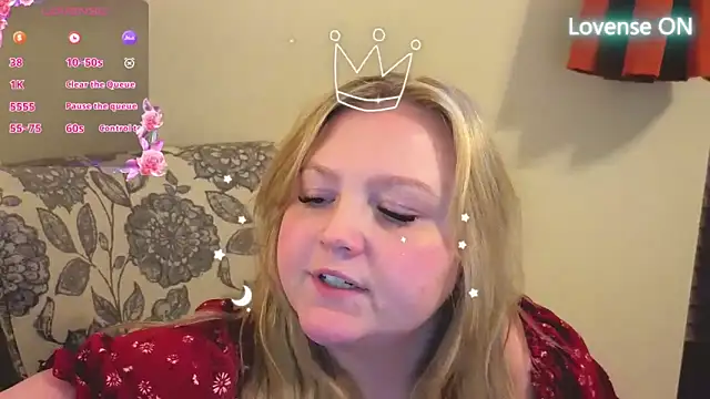 Snapshot of PhatAssBlond chatting on April 5, 2026, 11:35 pm PhatAssBlond online show from April 5, 2026, 11:35 pm