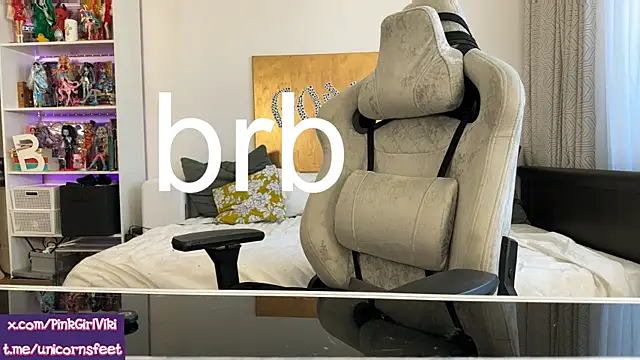 unicornsfeet online show from September 23, 2025, 10:07 am