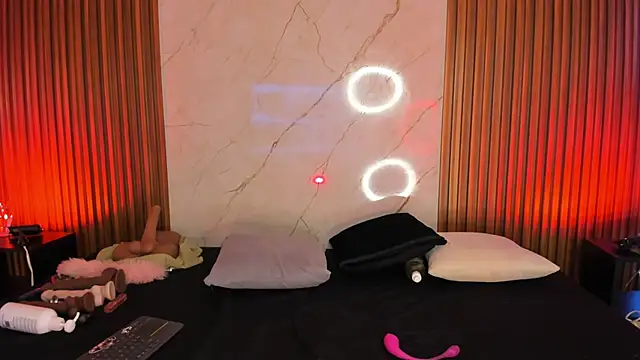 Snapshot of Emiilycollins chatting on December 20, 2024, 12:19 am Emiilycollins online show from December 20, 2024, 12:19 am