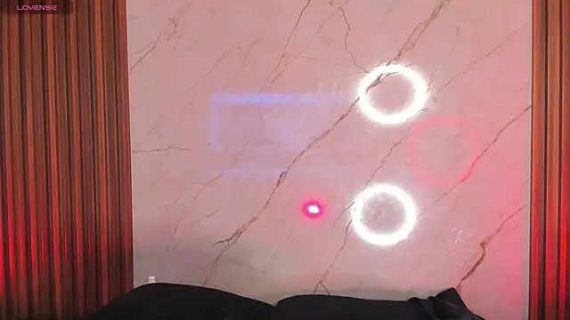 Snapshot of Emiilycollins chatting on December 28, 2024, 12:57 am Emiilycollins online show from December 28, 2024, 12:57 am