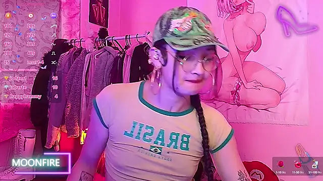 moonfiredancer online show from September 18, 2025, 11:23 am