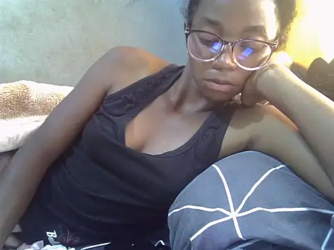 ElianeHot online show from March 31, 2026, 3:41 am