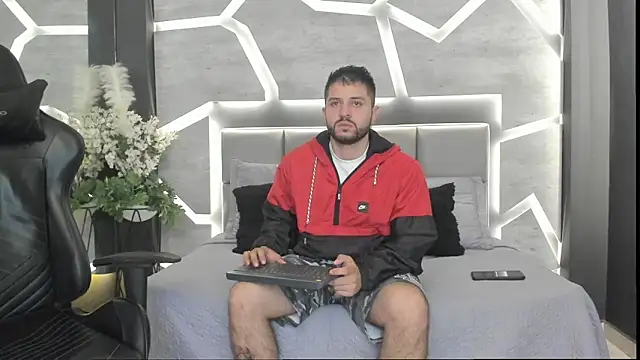TomSloan  online show from March 9, 2025, 11:14 am