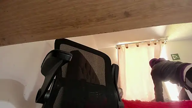 s sven03 online show from January 12, 2025, 1:58 pm