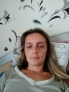 SophyGirl online show from October 4, 2025, 1:09 pm