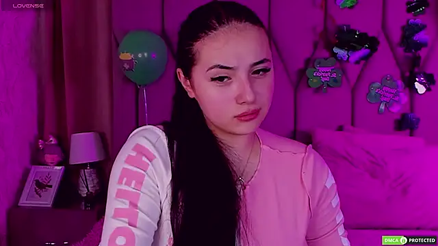 Snapshot of JennyFerguson chatting on March 17, 2025, 7:04 pm JennyFerguson online show from March 17, 2025, 7:04 pm