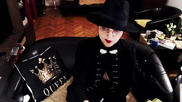 Snapshot of Imperatriza chatting on April 28, 2026, 2:27 am Imperatriza online show from April 28, 2026, 2:27 am