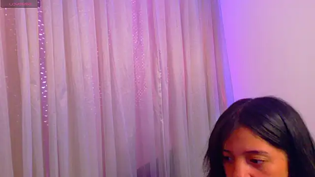 angelie 3 online show from October 6, 2025, 10:07 pm