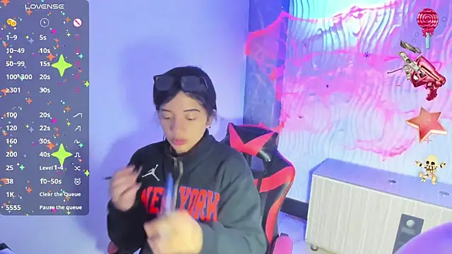 angelie 3 online show from October 29, 2025, 7:32 am