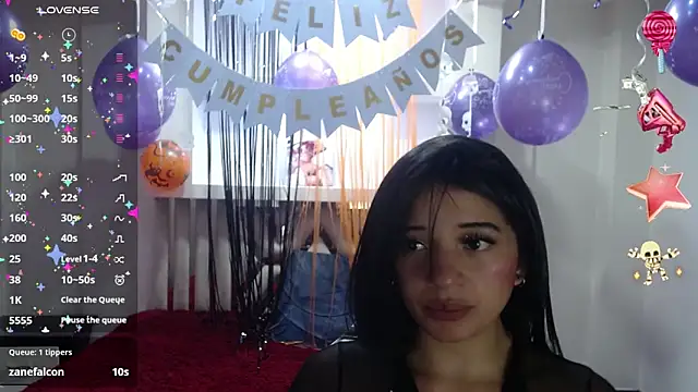 angelie 3 online show from October 30, 2025, 7:32 am