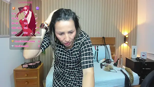 luciana ballesteros  online show from March 7, 2025, 3:18 pm