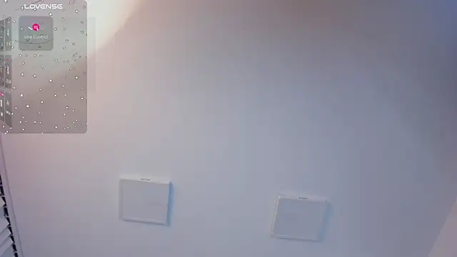 FaloonRoussel online show from October 7, 2025, 6:27 pm