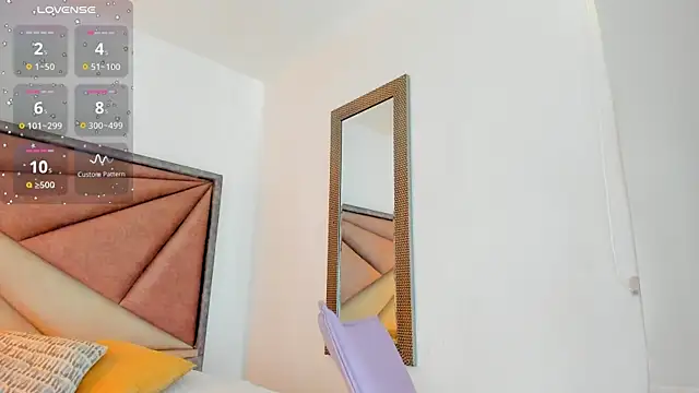 FaloonRoussel online show from October 16, 2025, 6:09 pm