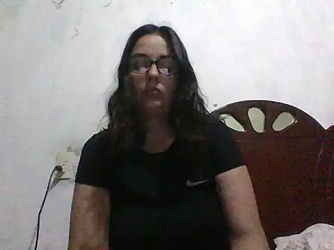 Samanthat33 online show from March 9, 2025, 4:11 pm