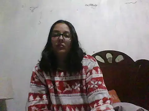 Samanthat33 online show from March 11, 2025, 3:48 am