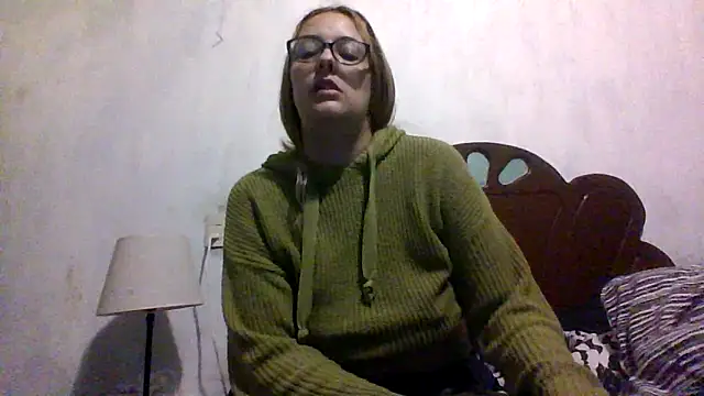 Samanthat33 online show from October 11, 2025, 2:59 pm