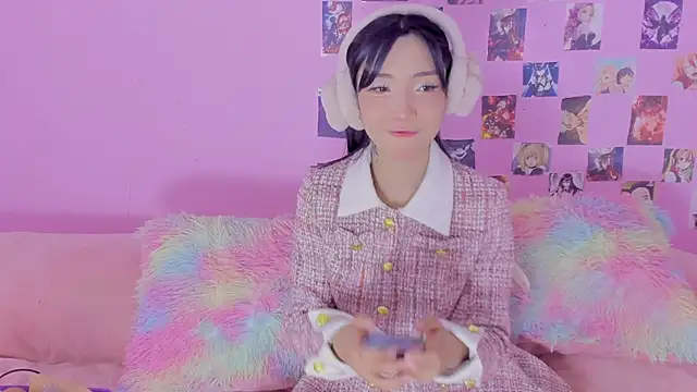 MIDORI BACK 01 online show from March 5, 2026, 9:55 pm